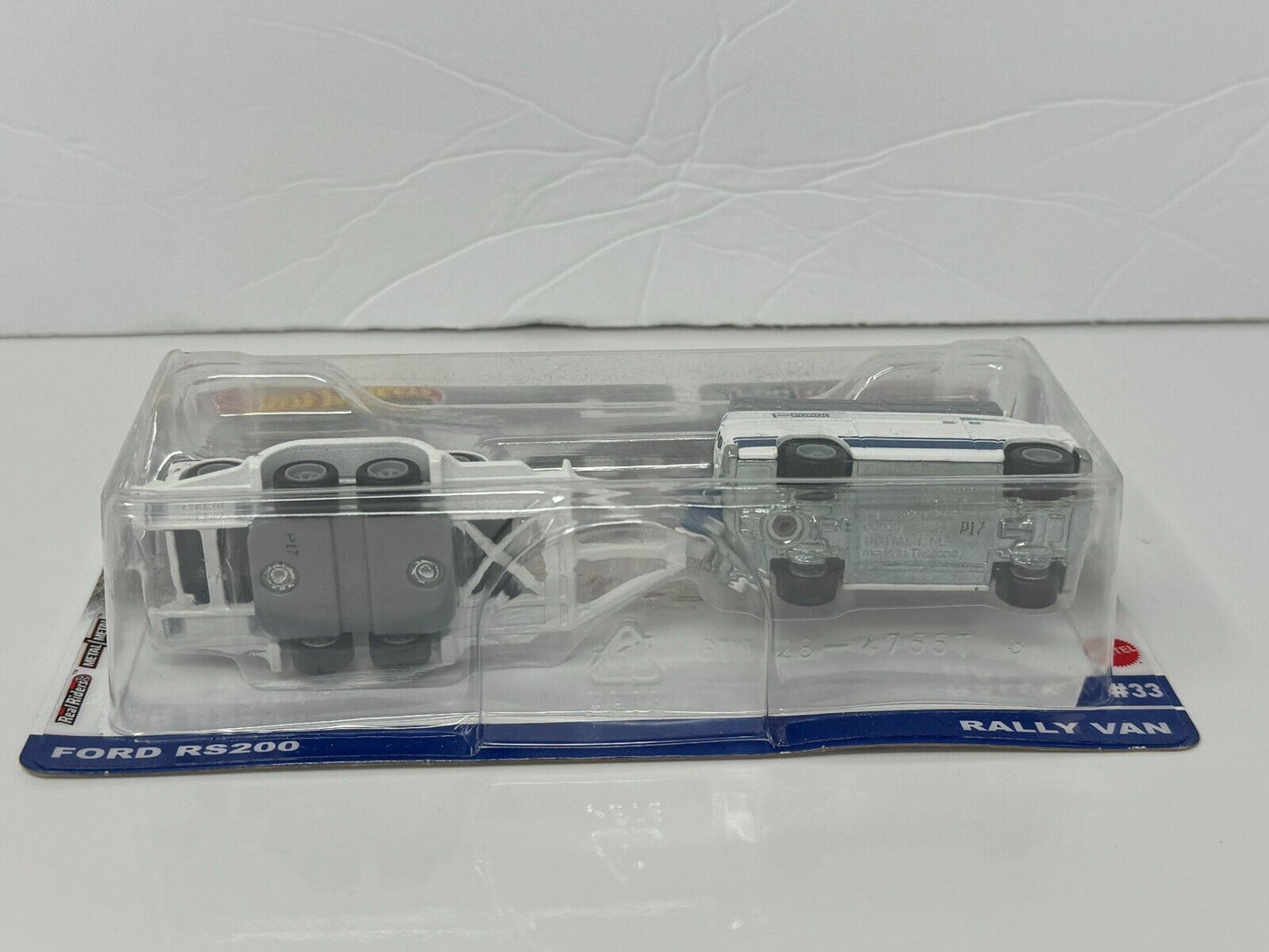 Hot Wheels Premium Team Transport #33 Ford RS200 & Rally Van 1:64 Diecast