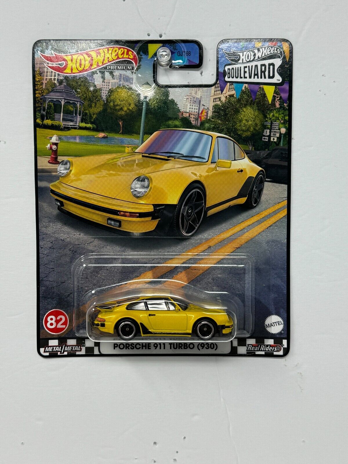 Hot Wheels Premium #87 Boulevard Porsche 935 1:64 Diecast Real Riders