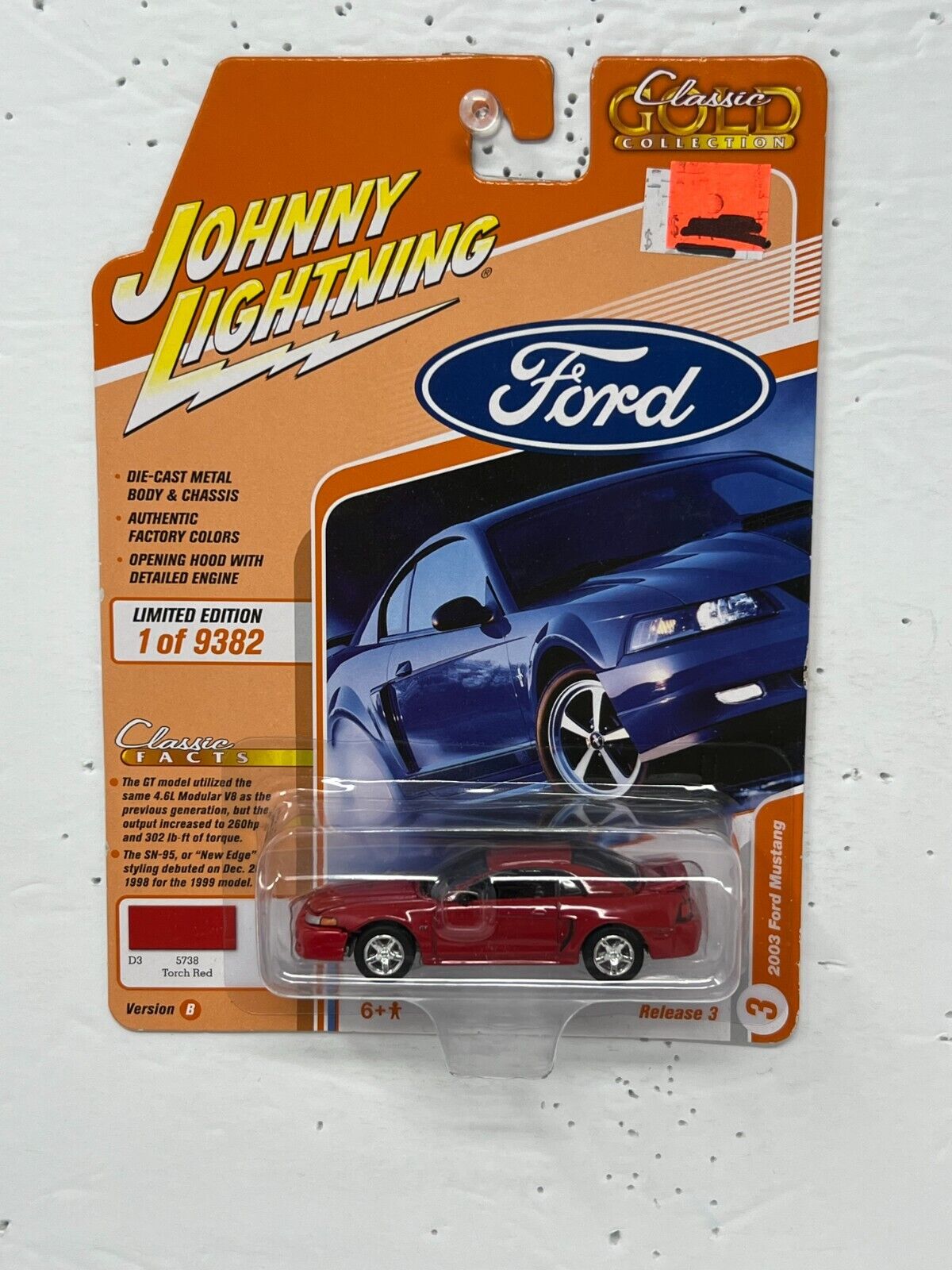 Johnny Lightning Classic Gold 2003 Ford Mustang 1:64 Diecast Version B