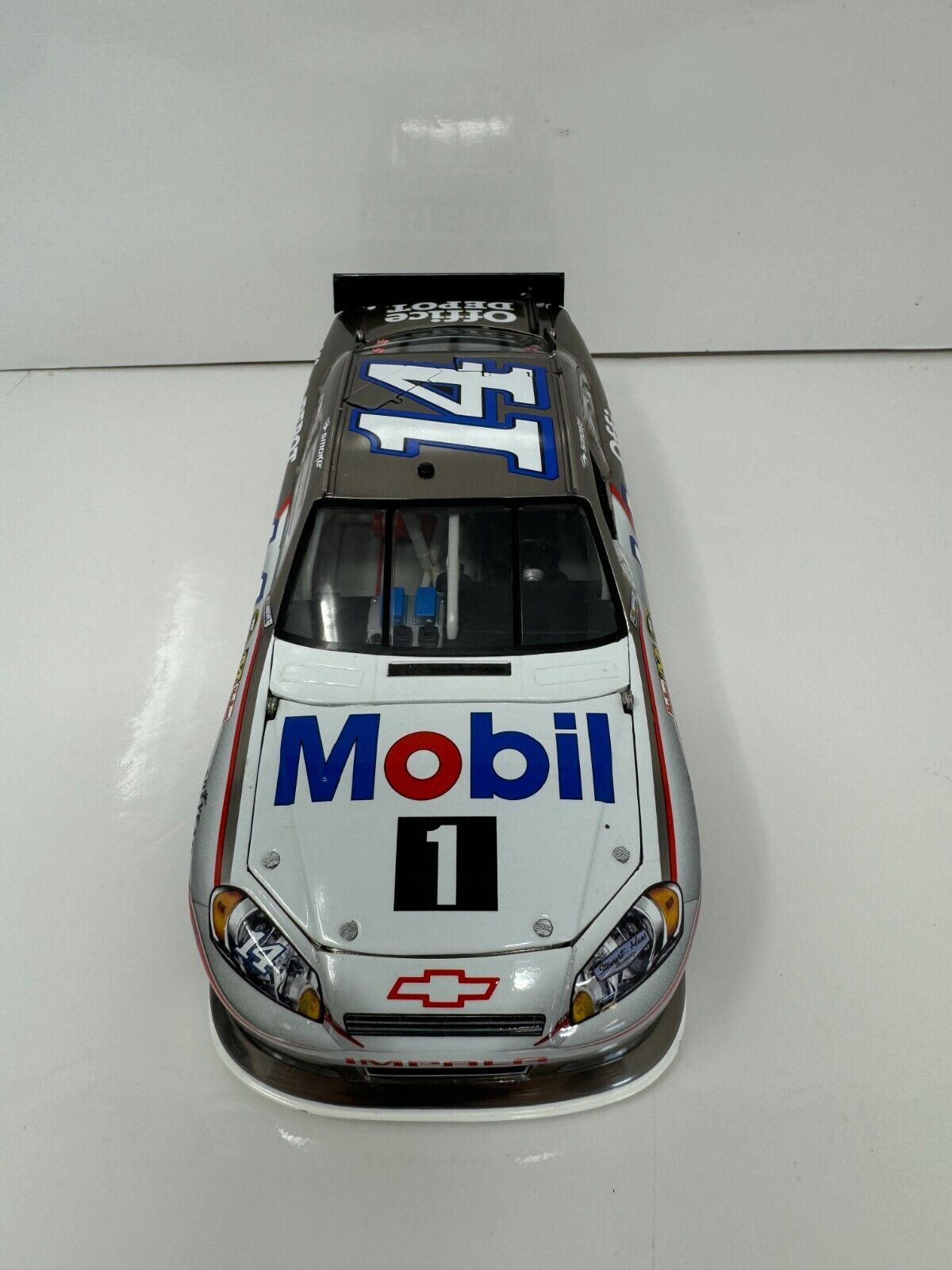 Action Nascar #14 Tony Stewart Mobil 1 2011 Impala Brushed Metal 1:24 Diecast