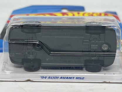 Hot Wheels Wagons 1994 Audi Avant RS2 1:64 Diecast