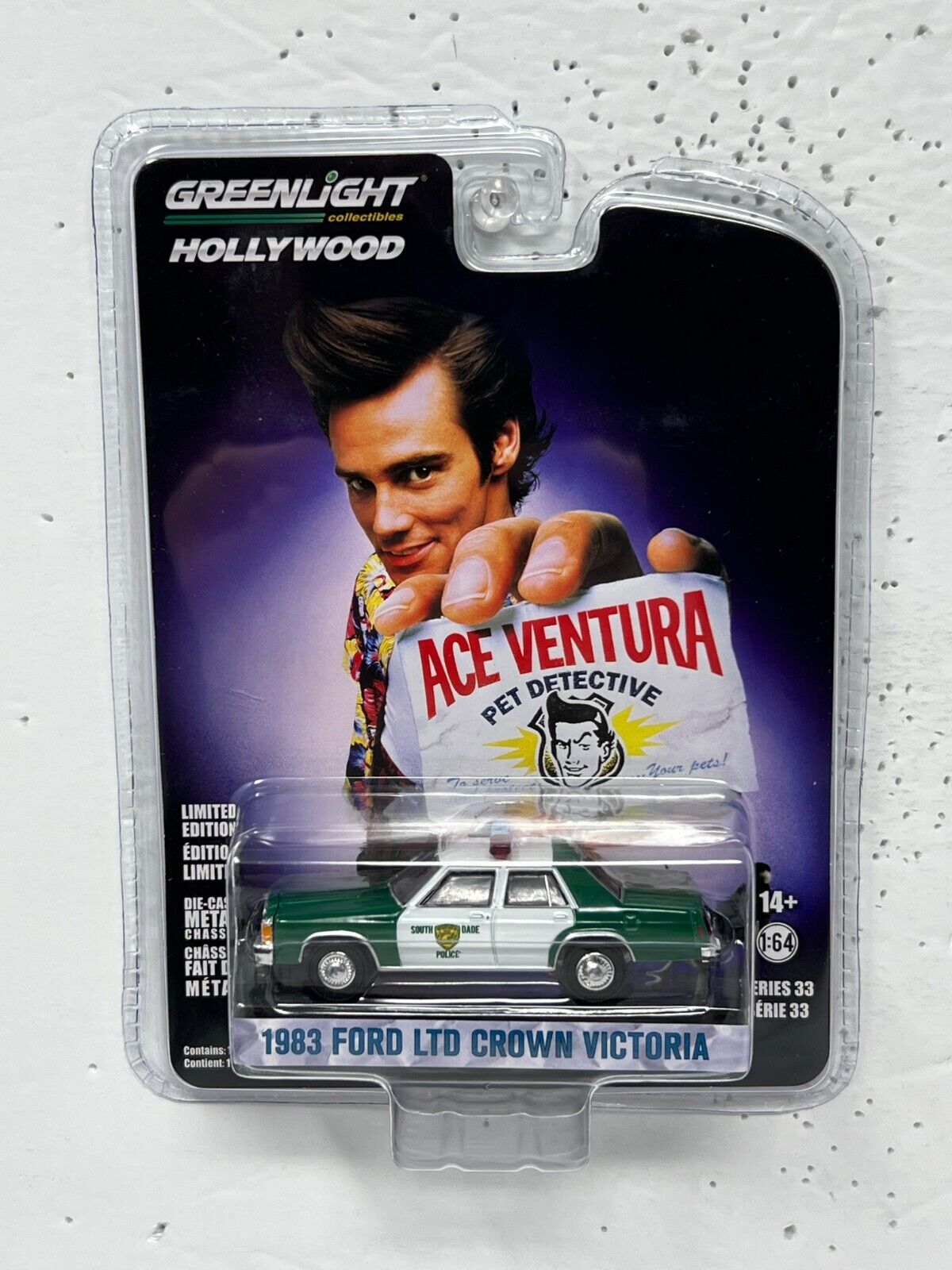 Greenlight Hollywood Ace Ventura 1983 Ford LTD Crown Victoria 1:64 Diecast