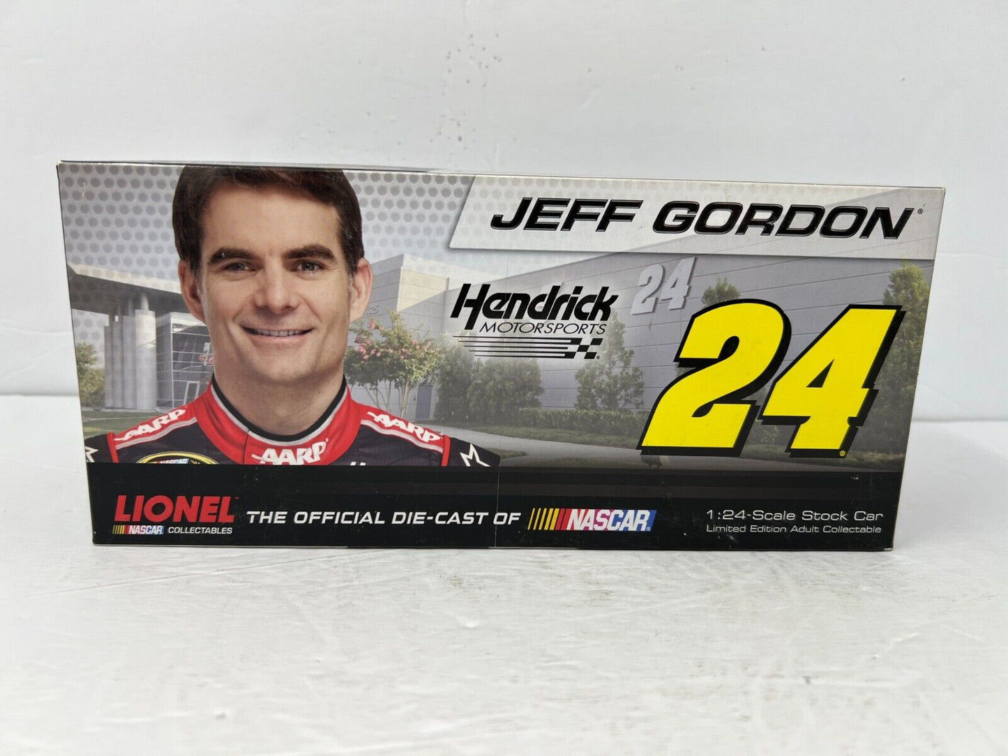 Lionel Nascar #24  Jeff Gordon Cromax Pro 2013 Chevrolet 1:24 Auto Hologram COA