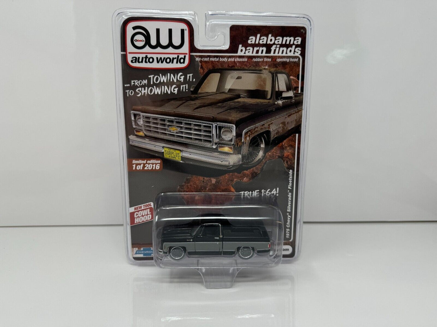 Auto World Alabama Barn Finds 1975 Chevy Silverado Fleetside CLEAN 1:64 Diecast