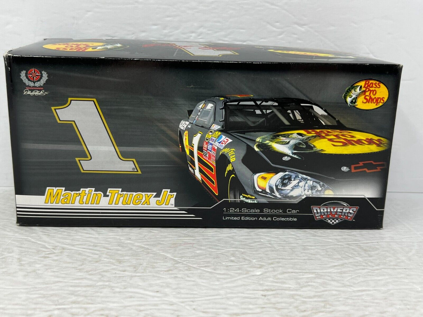 Action Nascar #1 Martin Truex Jr. Bass Pro GM Dealers 2007 1:24 Diecast 1 of 600