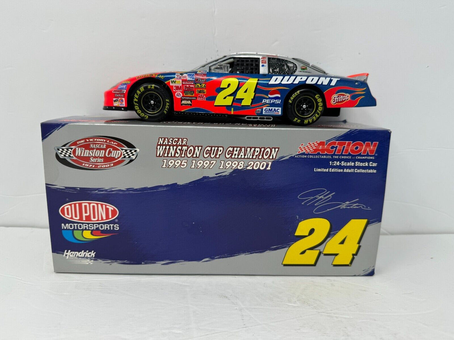 Nascar #24 Jeff Gordon Dupont Victory Lap Monte Carlo GM Dealers 1:24 Diecast