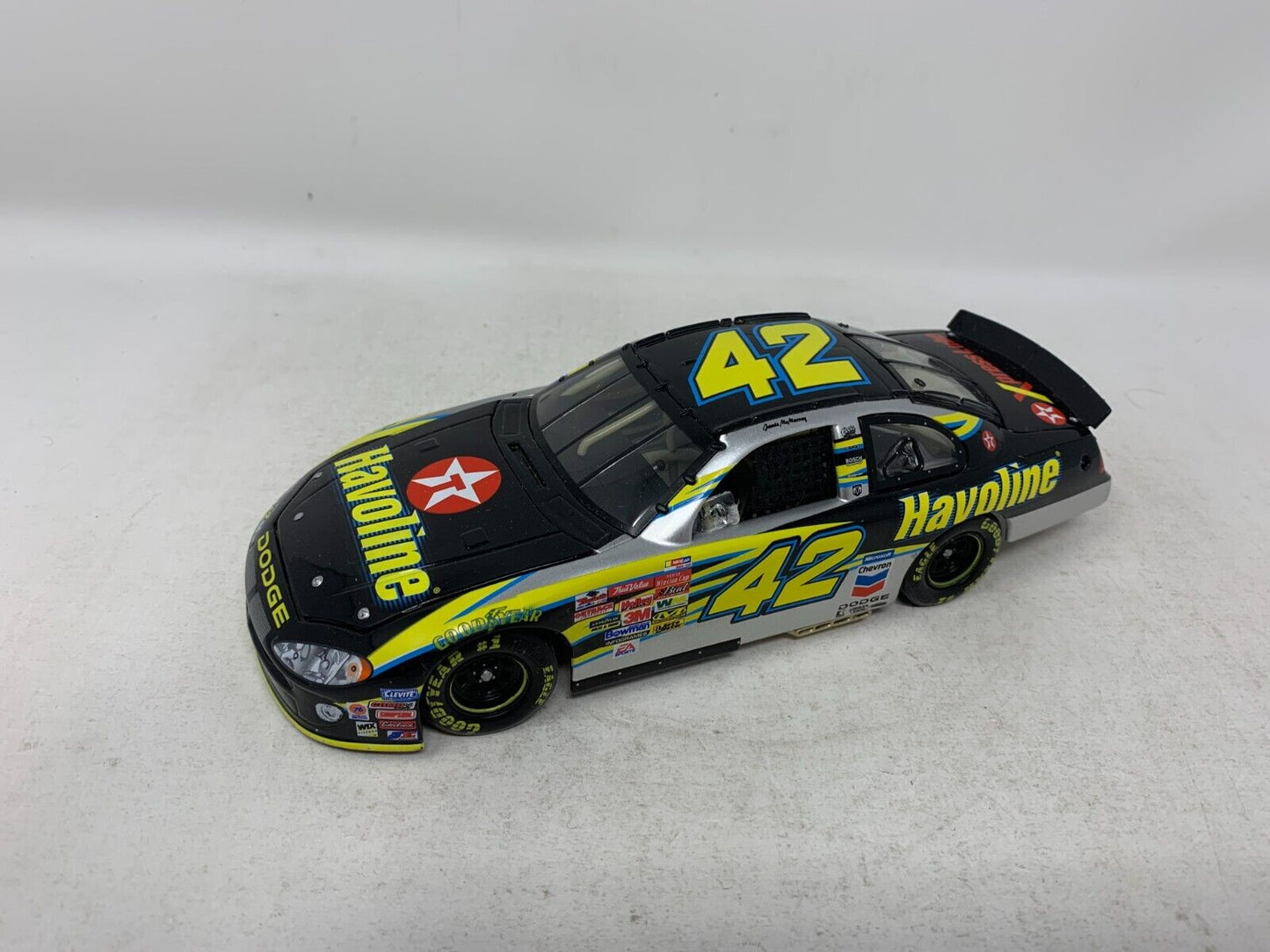 Action Nascar #42 Jamie McMurray Havoline  1:24 Diecast & McFarlane Figure