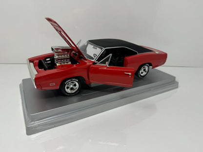 Ertl American Muscle Street Machine 1970 Dodge Charger 1:18 Diecast