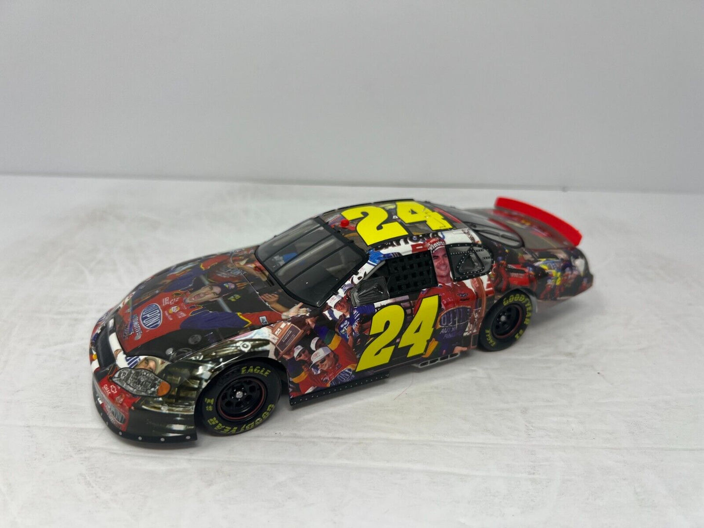 Action Nascar #24 Jeff Gordon Milestones 3 Time Daytona Winner 1:24 Diecast