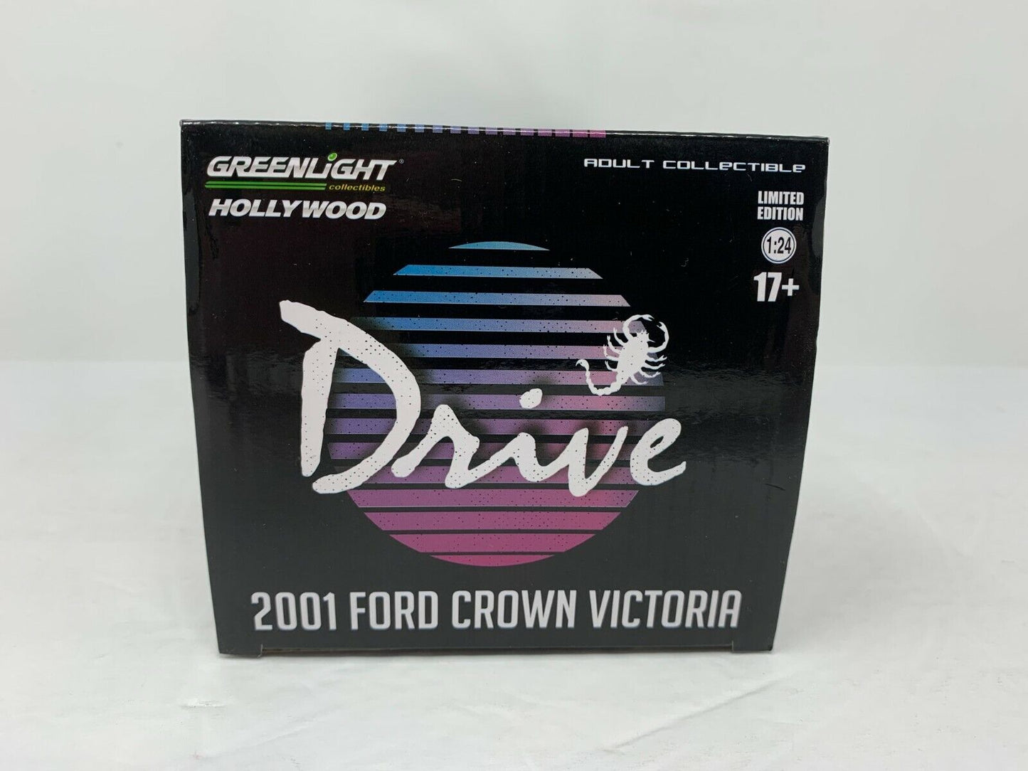 Greenlight Hollywood Drive 2001 Ford Crown Victoria Green Machine 1:24 Diecast