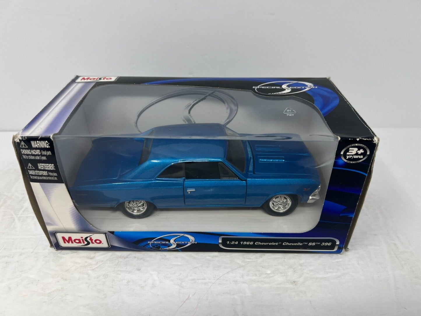 Maisto 1966 Chevrolet Chevelle SS 396 Hardtop Special Edition 1:24 Diecast