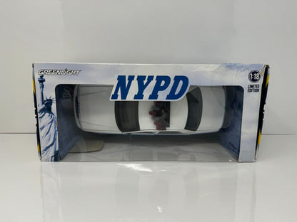 Greenlight NYPD Police Department Ford Crown Victoria Interceptor 1:18 Diecast