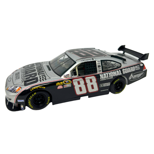 Action Nascar #88 Dale Earnhardt Jr. National Guard 3 Doors Down 1:24 Diecast