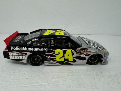 Action Nascar #24 Jeff Gordon DuPont National Law Enforcement 1:24 Diecast