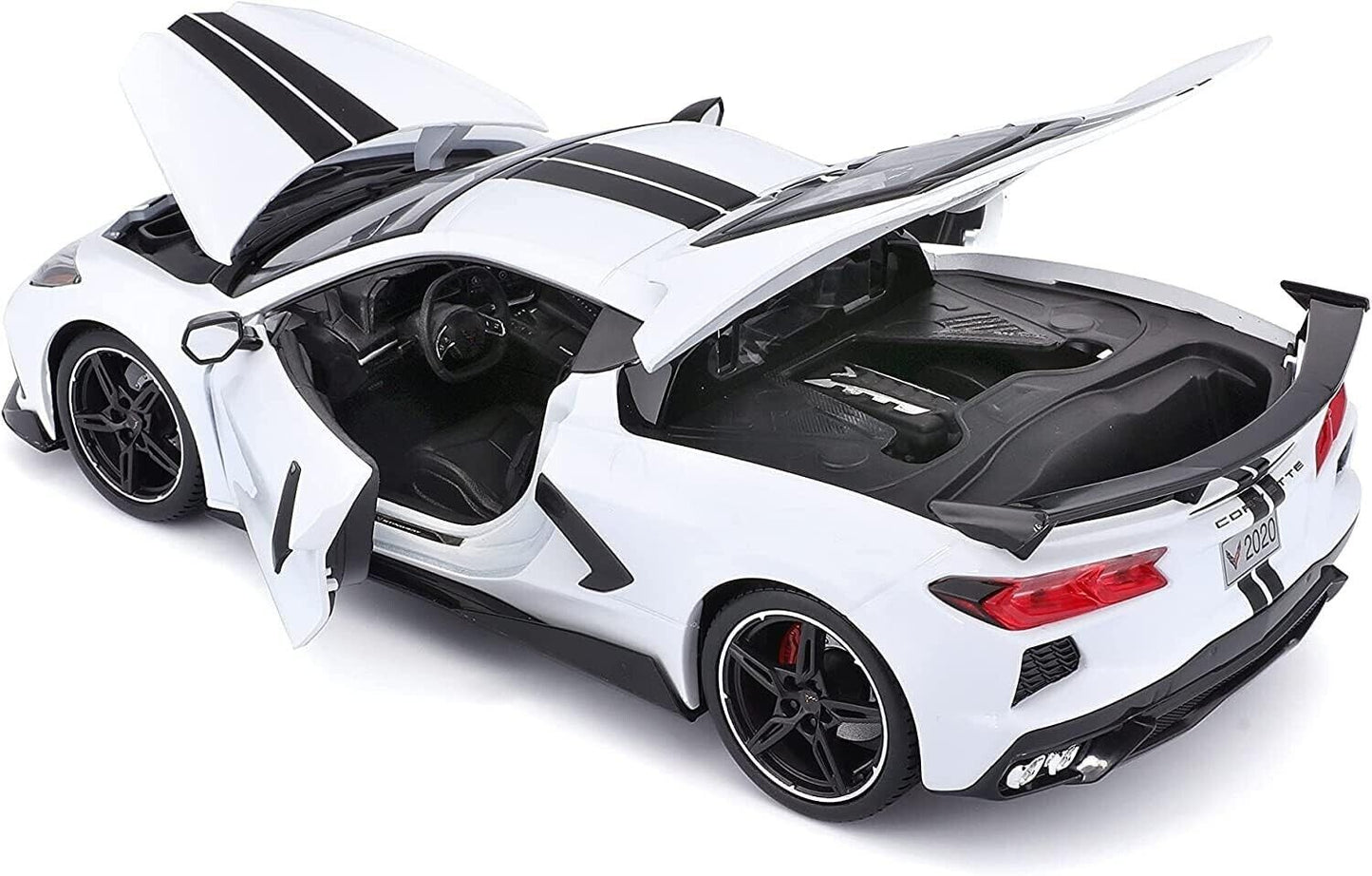 Maisto 2020 Chevrolet Corvette Stingray Coupe Special Edition 1:18 Diecast White