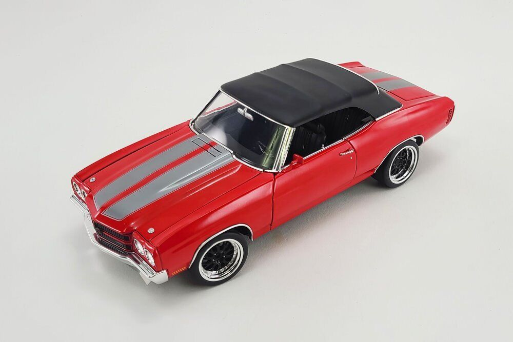 ACME 1970 Chevrolet Chevelle SS Restomod Red Limited Edition 1:18 Diecast