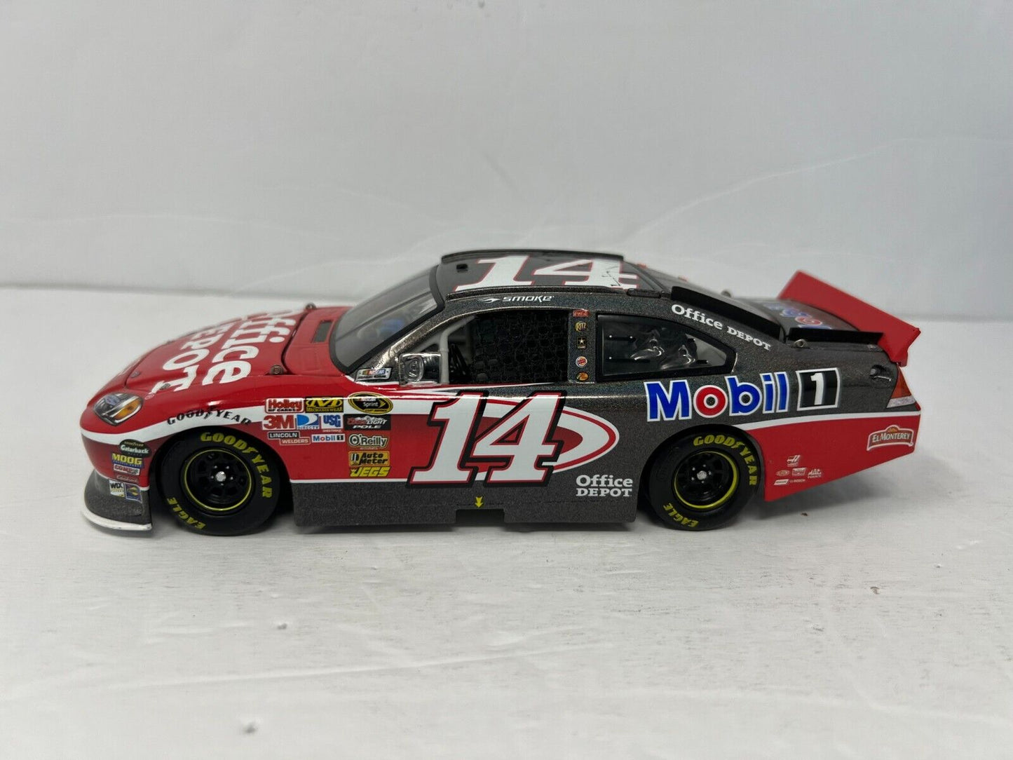 Lionel Nascar #14 Tony Stewart Office Depot 2011 Impala Flashcoat 1:24 Diecast