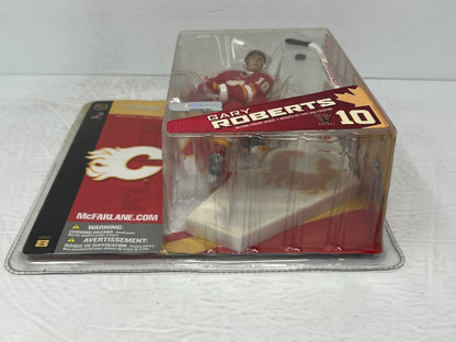 McFarlane NHL Gary Roberts Calgary Flames Series 8 Variant 6 inch Action Figure