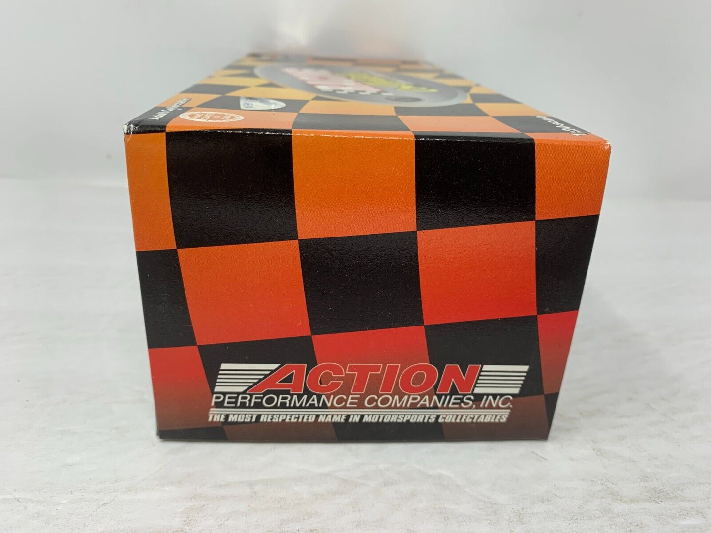 Action Nascar RCCA #24 Jeff Gordon DuPont Chroma Premier 1997 Chevy 1:24 Diecast