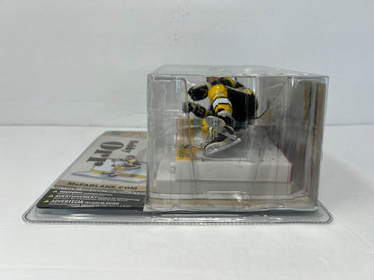 Mcfarlane NHL Legends Series 3 Bobby Orr Boston Bruins Black Jersey Figure