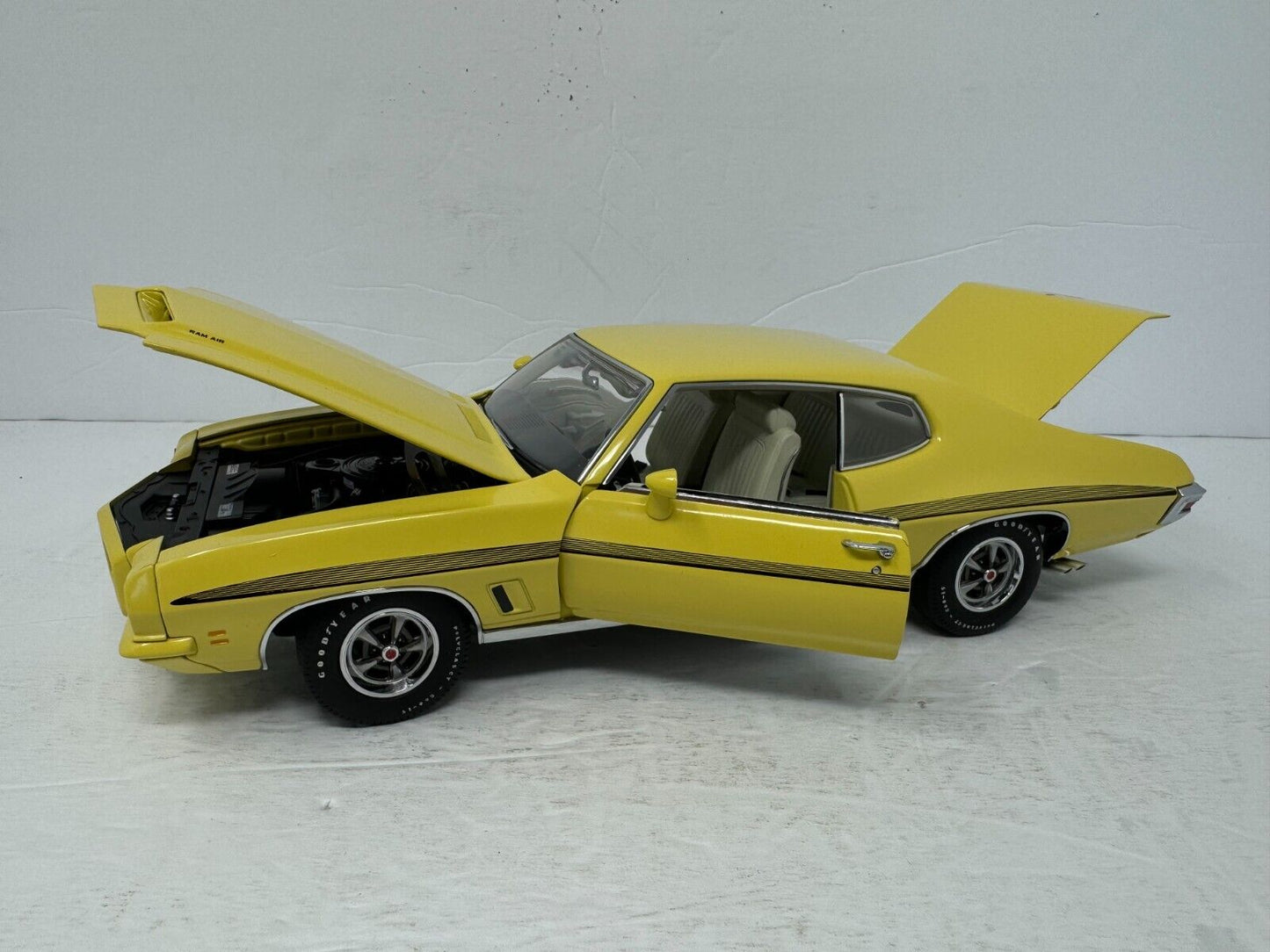 GMP 1972 Pontiac Lemans Limited Edition 1:18 Diecast