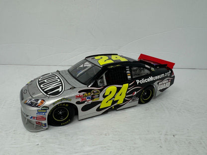 Action Nascar #24 Jeff Gordon DuPont National Law Enforcement 1:24 Diecast