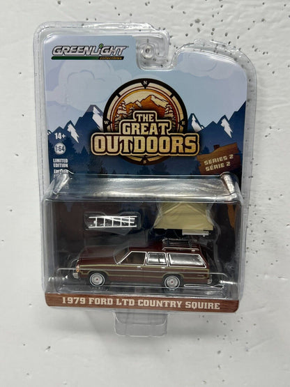 Greenlight The Great Outdoors 1979 Ford LTD Country Squire 1:64 Diecast V2