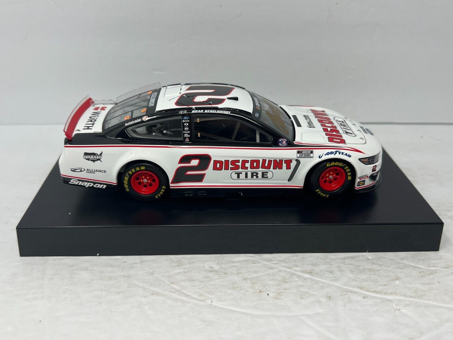 Lionel Racing #2 Brad Keselowski Mustang 1:24 Diecast Autographed (1 of 96#)
