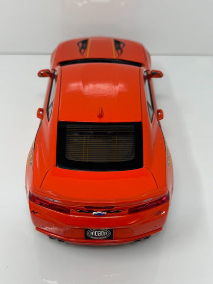 Auto World 2016 Nickey Super Chevy Camaro Limited Edition 1:18 Diecast