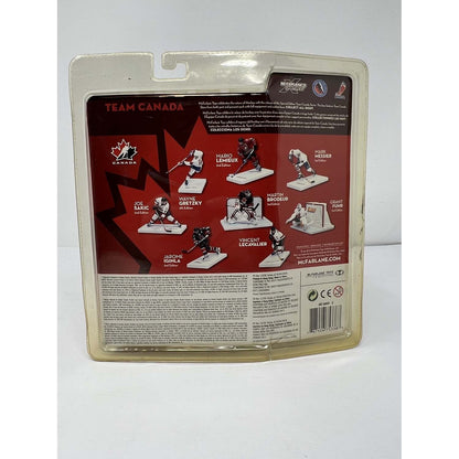 McFarlane NHL Joe Sakic White Jersey Team Canada 2004 Figure