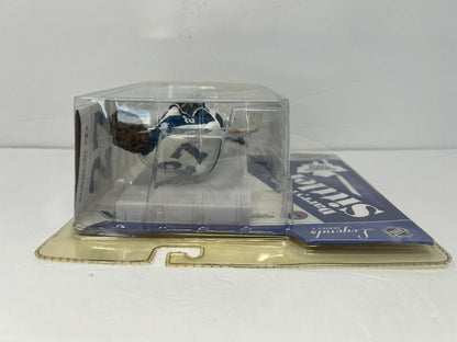 Mcfarlane NHL Darryl Sittler Toronto Maple Leafs Legends Series 4 Figure