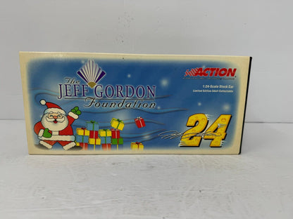 Action Nascar #24 Jeff Gordon Foundation Holiday Car 2004 Chevrolet 1:24 Diecast