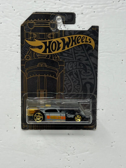 Hot Wheels Black and Gold 50th Anniversary Aristo Rat Fantasy Cars 1:64 Diecast