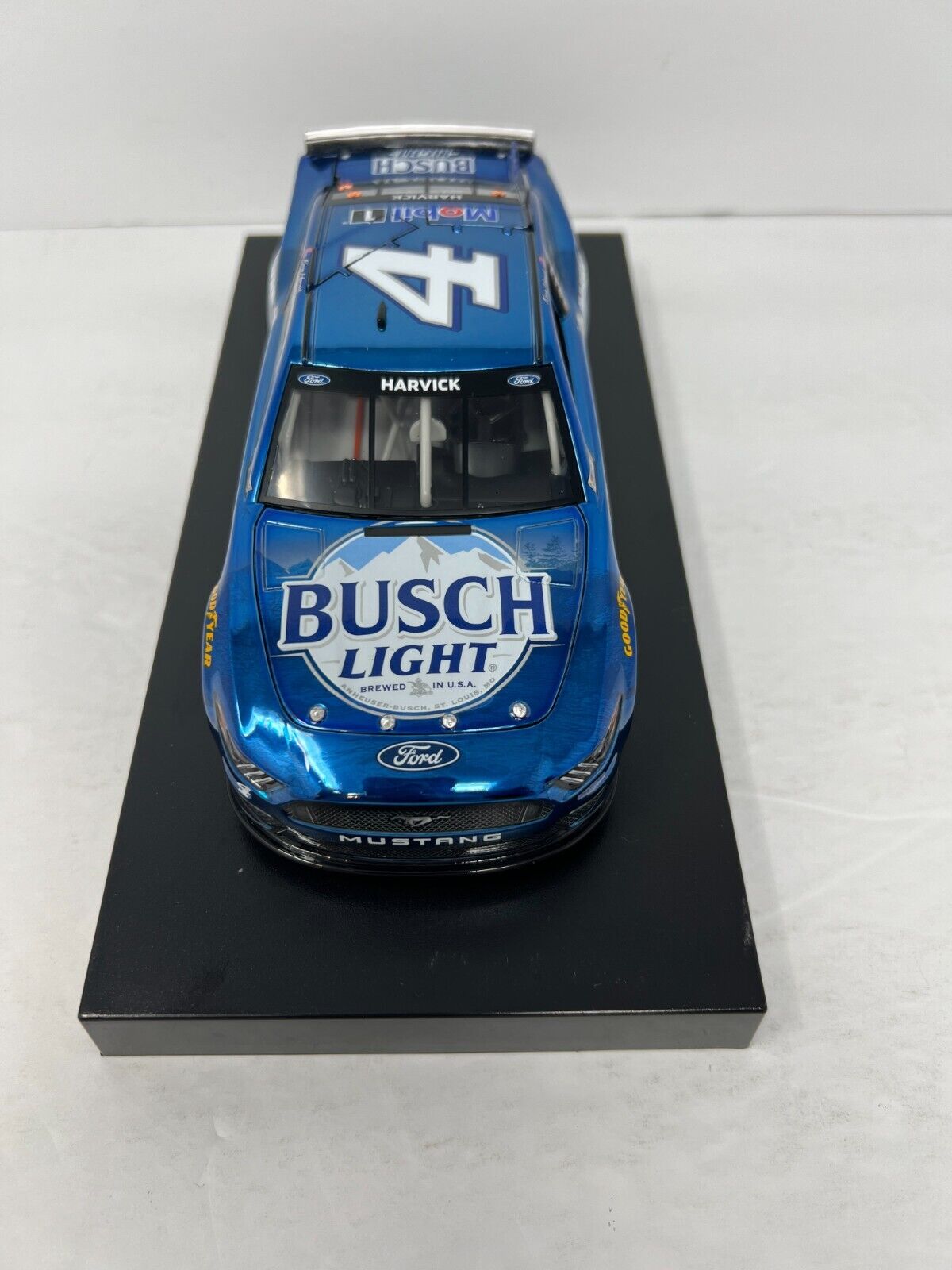 Lionel Nascar #4 Kevin Harvick Busch Light Mustang 1:24 Diecast Chrome (1 of 72)