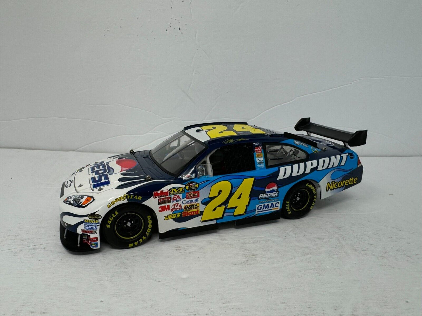 Motorsports Authentics #24 Jeff Gordon Pepsi 2007 Impala SS COT 1:24 Diecast