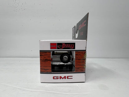 M2 Machines 1973 GMC Jimmy Sierra 4x4 1:64 Diecast
