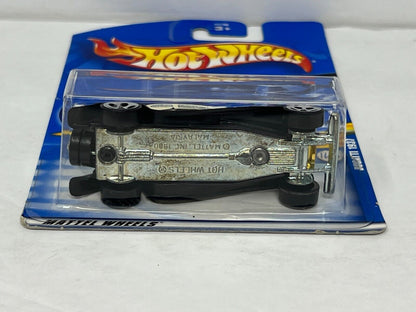 Hot Wheels 1937 Bugatti White 1:64 Diecast