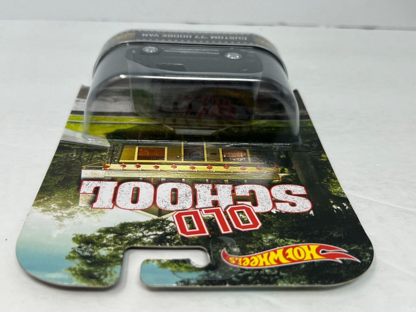 Hot Wheels Retro Entertainment Old School Custom 1977 Dodge Van 1:64 Diecast