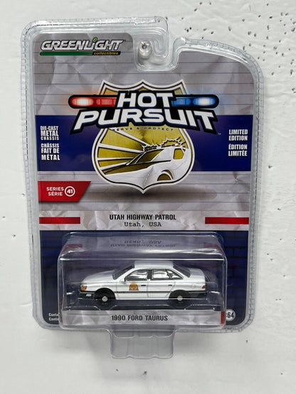 Greenlight Hot Pursuit 1990 Ford Taurus 1:64 Diecast