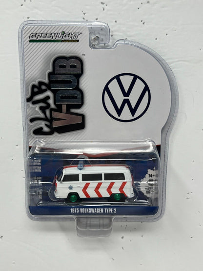 Greenlight Club V-Dub 1975 Volkswagen Type 2 GREEN MACHINE 1:64 Diecast