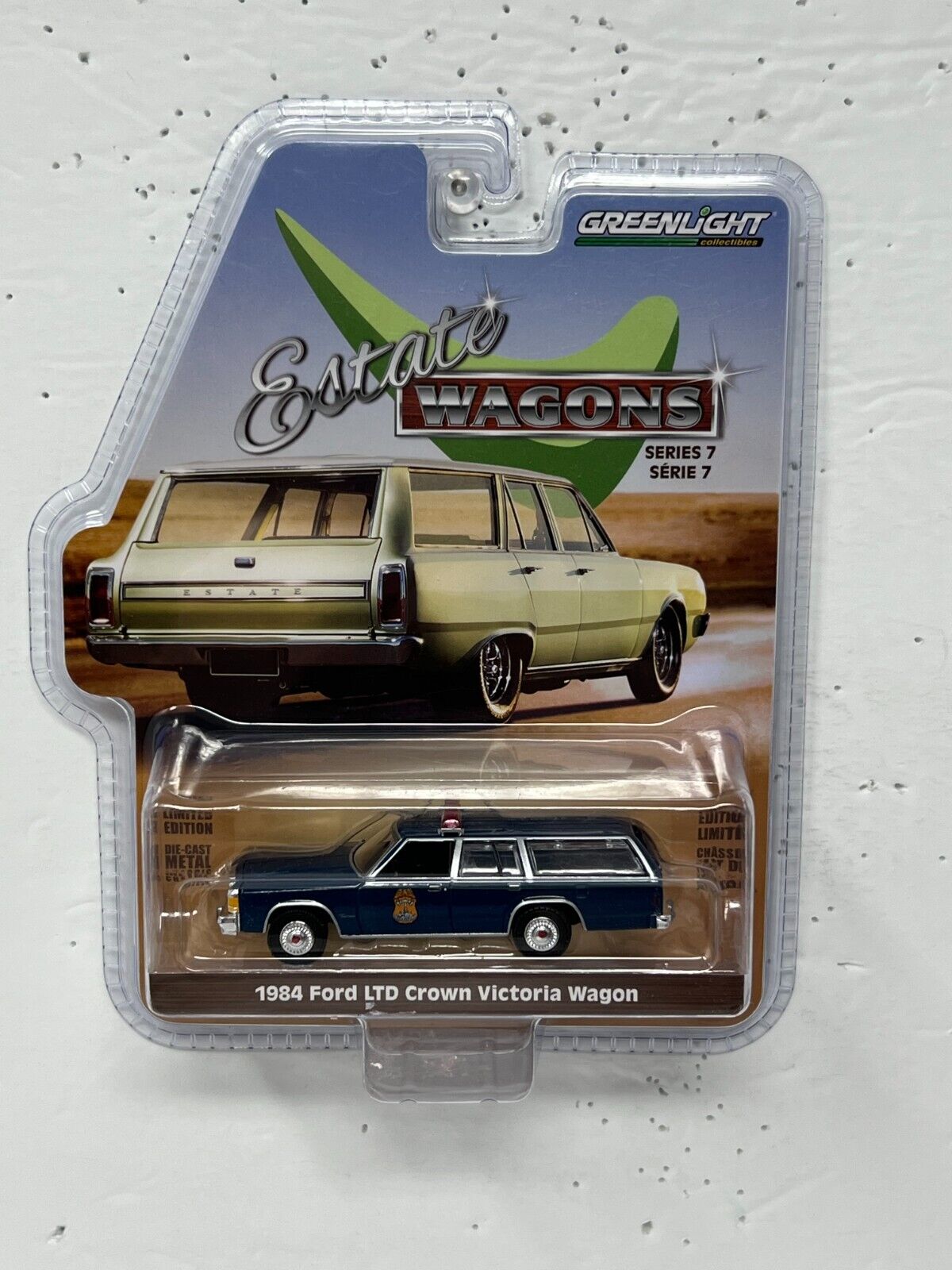 Greenlight Estate Wagons 1984 Ford LTD Crown Victoria Wagon 1:64 Diecast