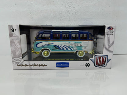 M2 Machines Auto-Thentics 1960 Volkswagen Microbus Deluxe CHASE 1:24 Diecast