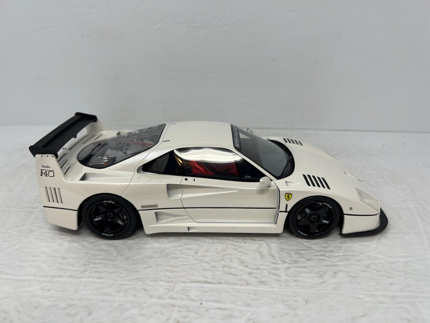 GT Spirit Ferrari F40 LB Performance Liberty Walk 1:18 Resin Model Diecast