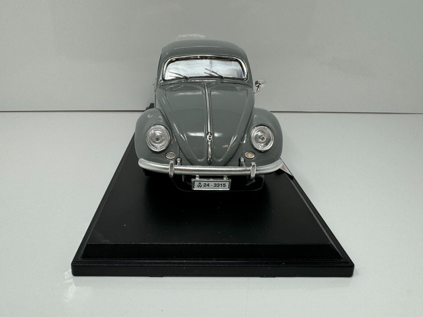 Maisto 1955 Volkswagen Kafer-Beetle Special Edition 1:18 Diecast