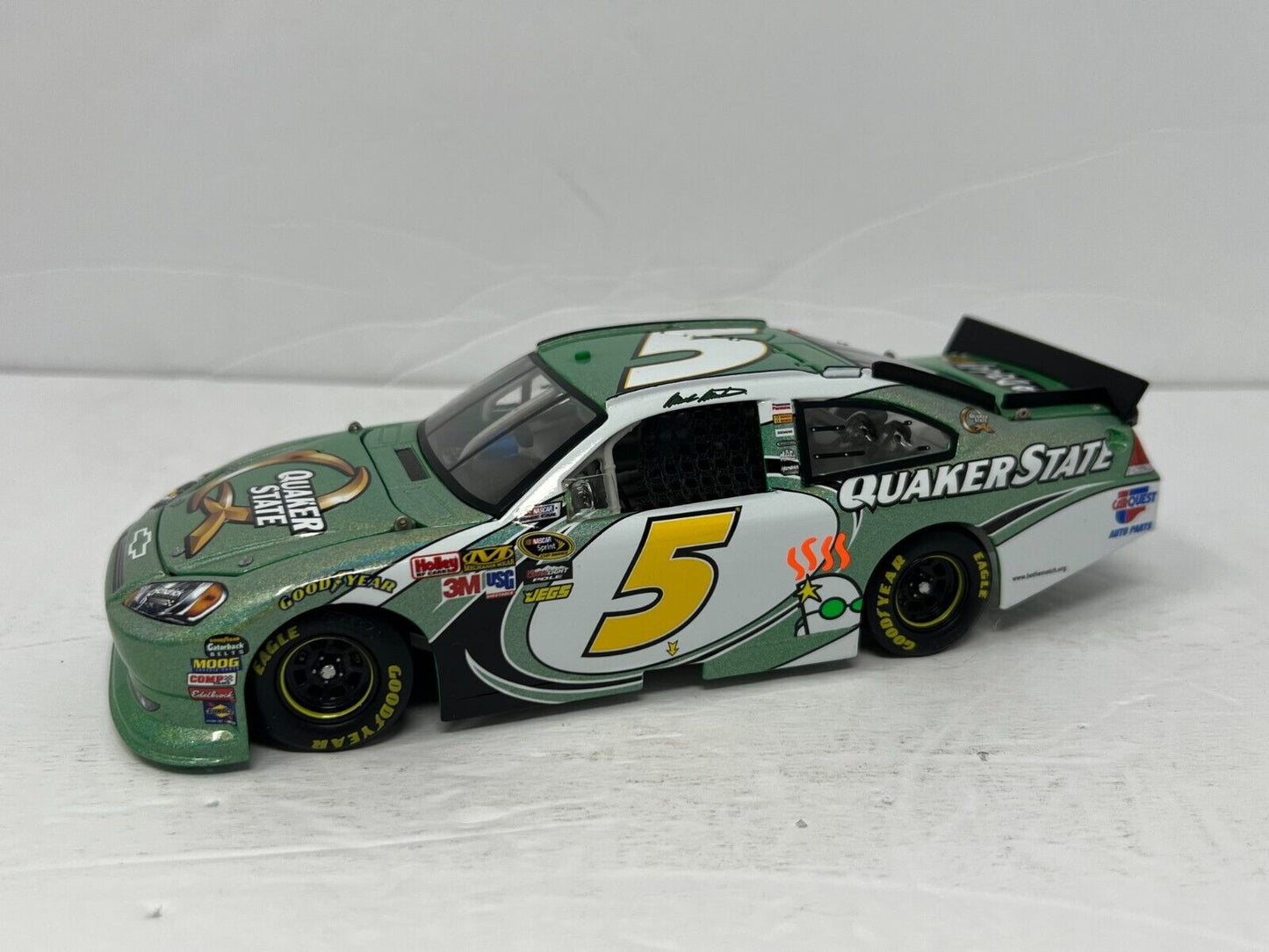 Action Nascar #5 Mark Martin Quaker State Flashcoat Color Impala 1:24 Diecast