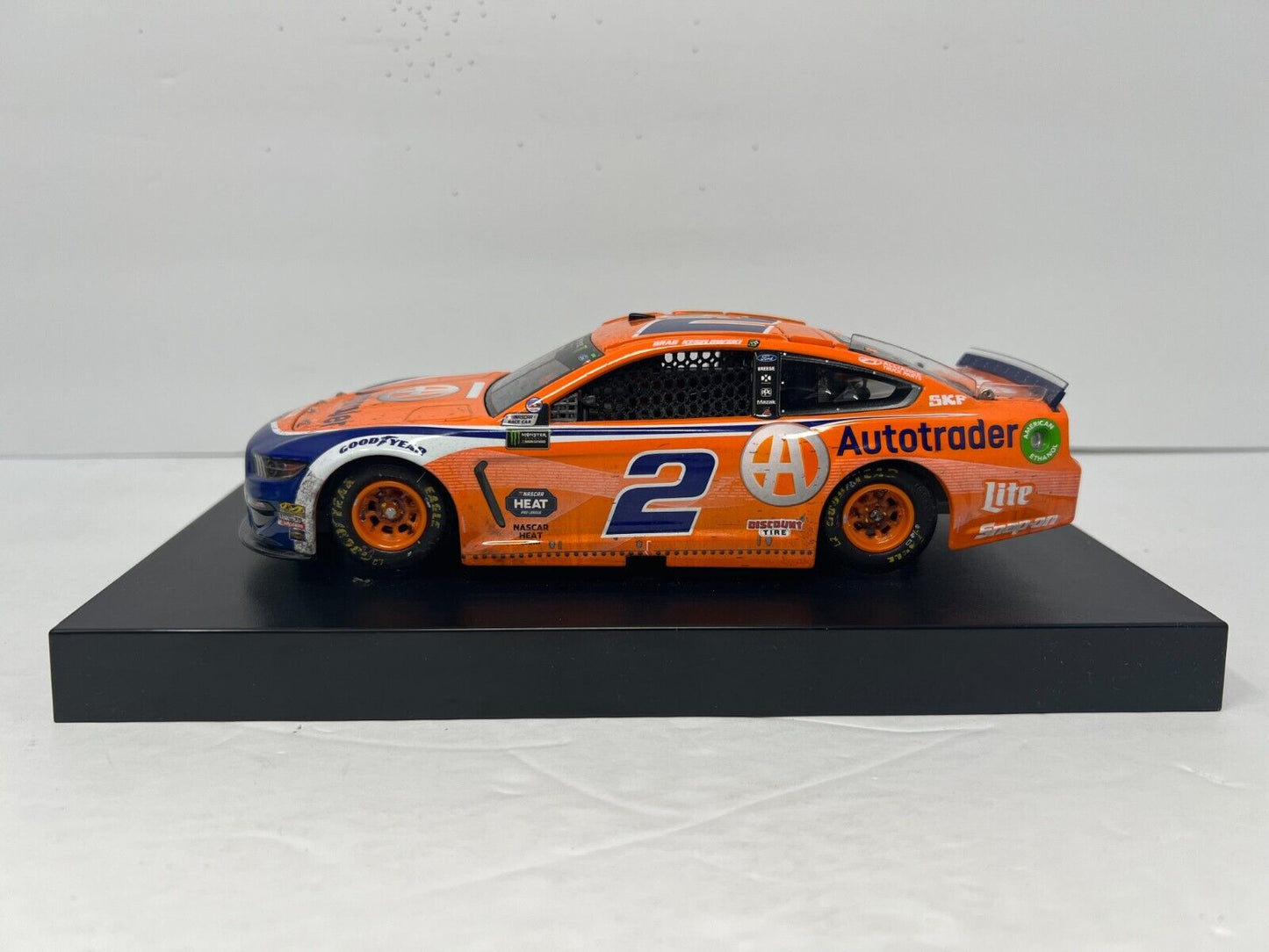 Lionel Racing Elite NASCAR #2 Brad Keselowski Atlanta Raced Win Mustang 1:24 Diecast