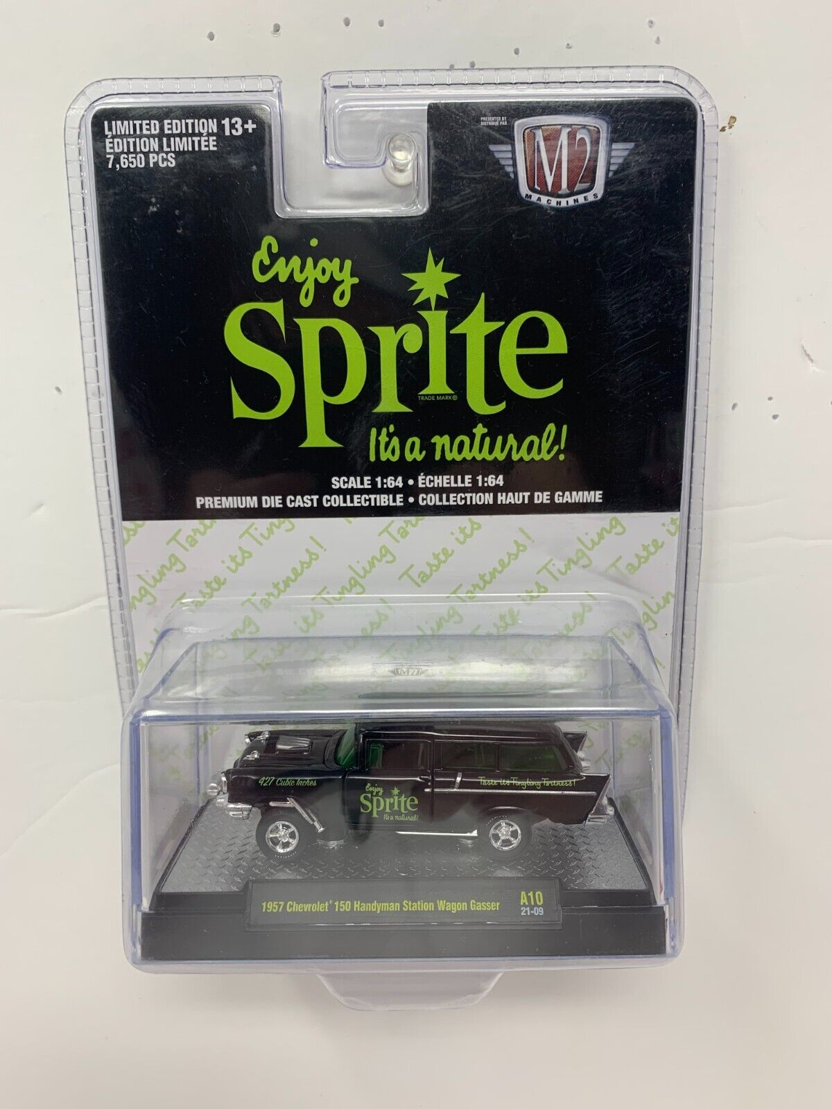 M2 Machines Sprite 1957 Chevrolet 150 Handyman Wagon Gasser 1:64 Diecast