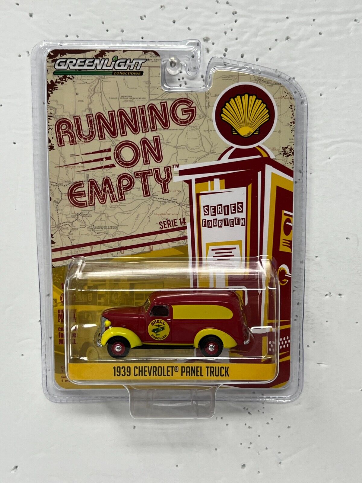 Greenlight Running on Empty 1939 Chevrolet Panel Truck 1:64 Diecast