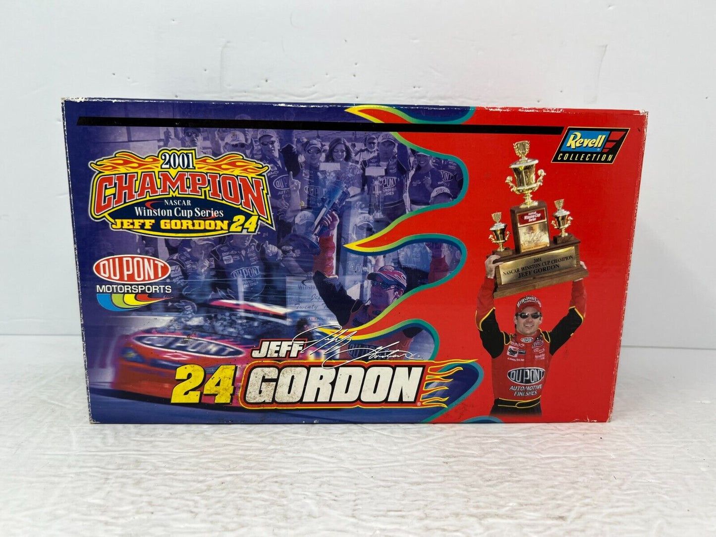 Revell Nascar #24 Jeff Gordon Dupont Winston Cup 2001 Chevy 1:24 Diecast