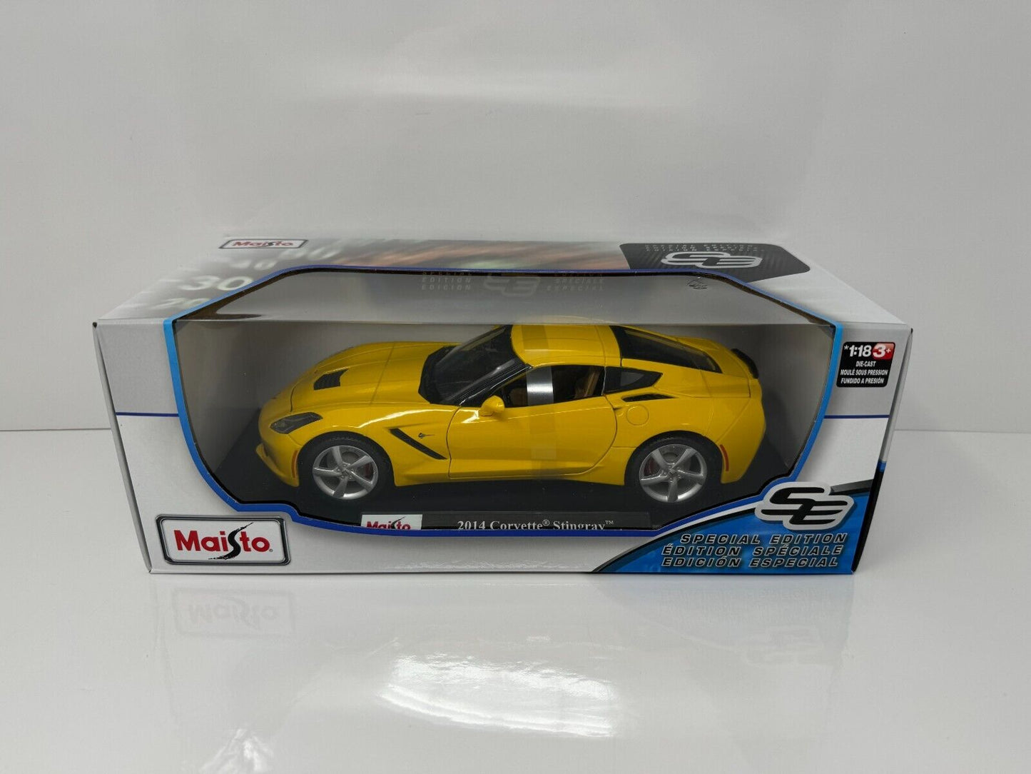 Maisto 2014 Chevrolet Corvette Stingray Z51 Special Edition 1:18 Diecast Yellow